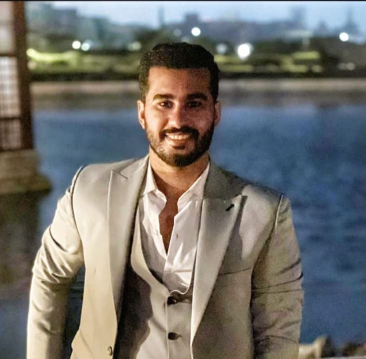 عمرو حسين